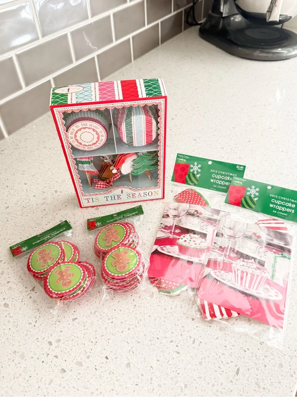 Meri Meri Christmas Cupcake Decorating Kit & Holiday Baking Supply Bundle